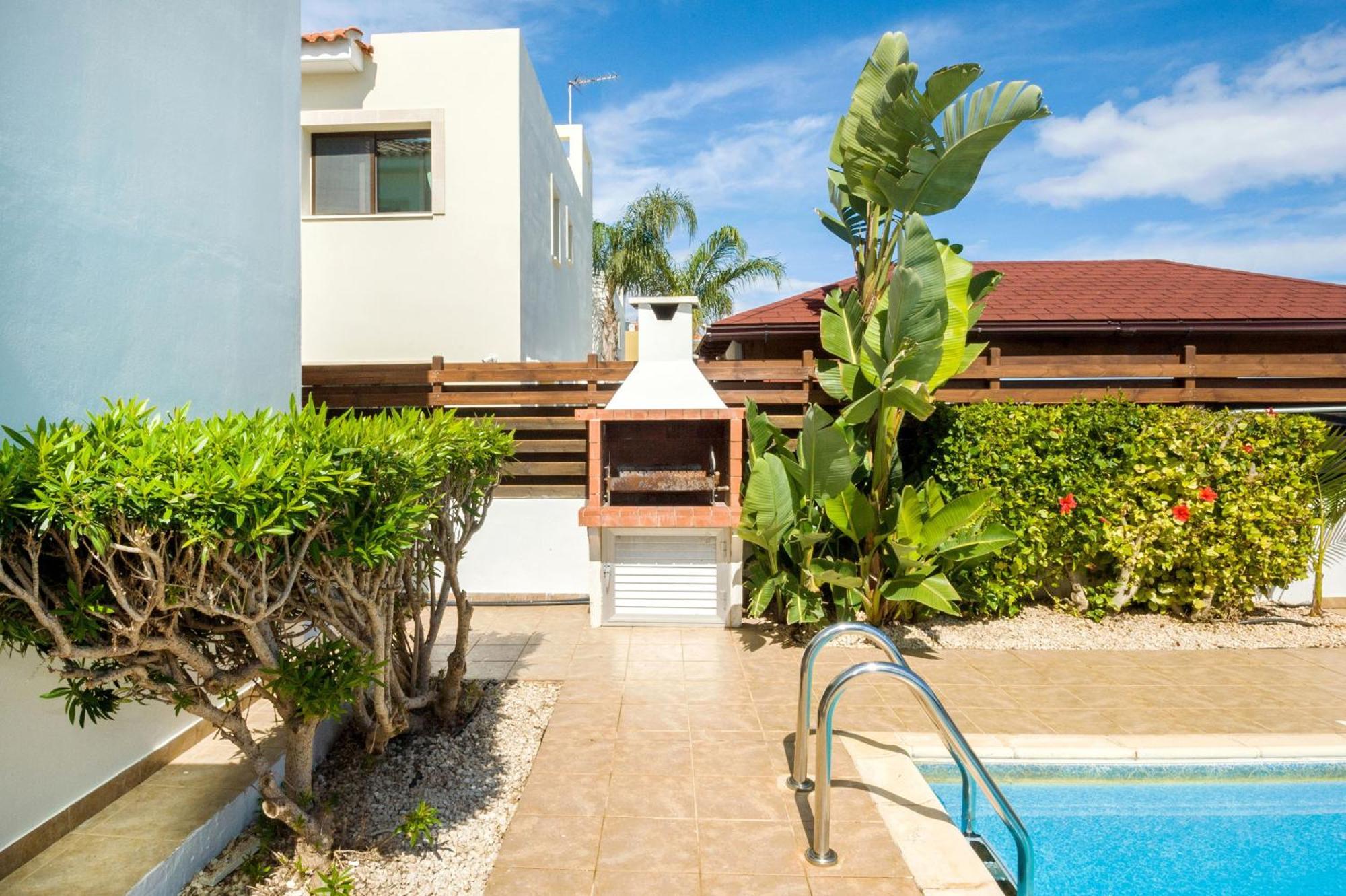 ⋆ VILLA AGATHA ⋆ PROTARAS ⋆ CYPRUS ⋆ RATES FROM €267