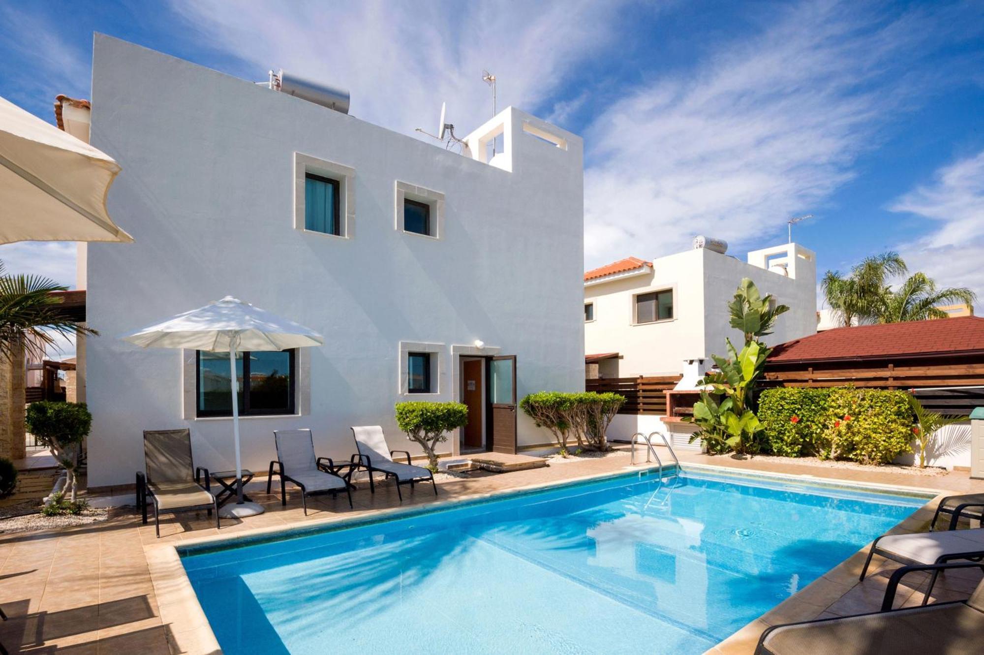 Nyaraló Abdera - 4bed With Private Pool